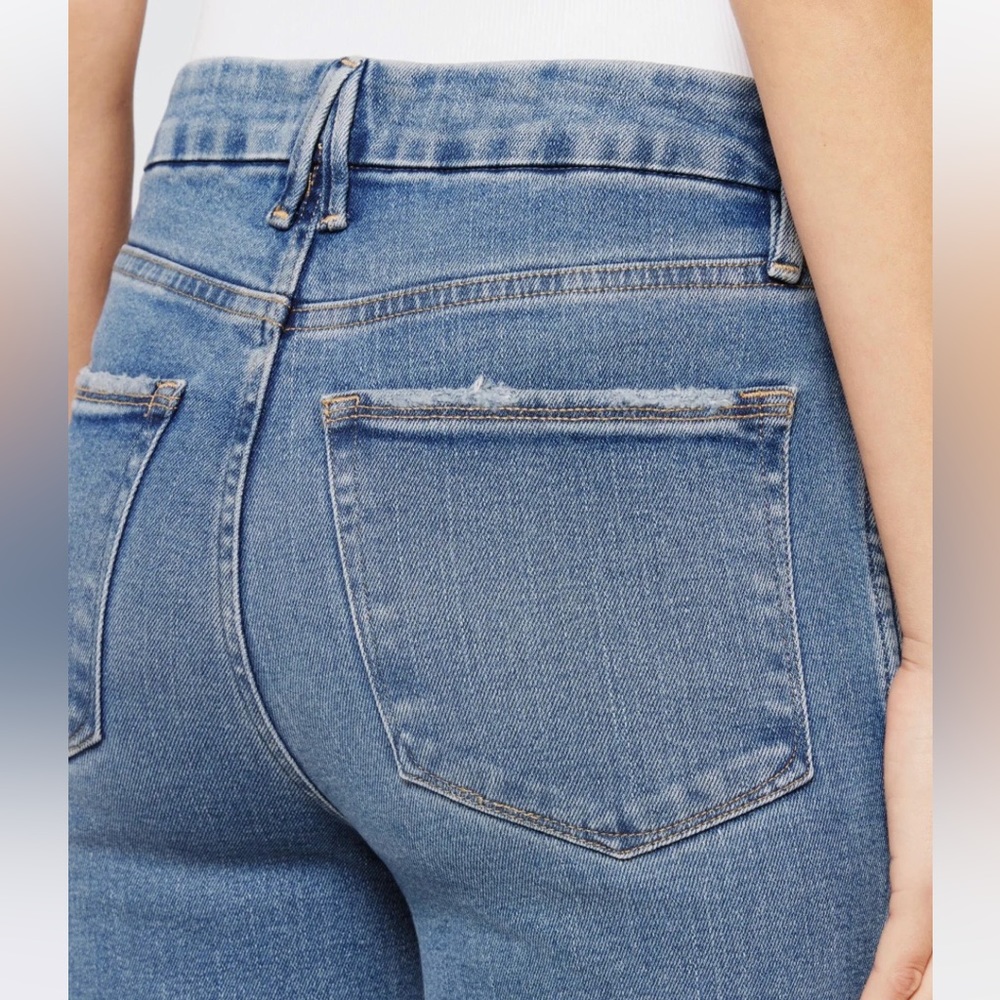🎉HP🎉 GOOD AMERICAN Good Curve Skinny Crop Jean - Picture 4 of 13